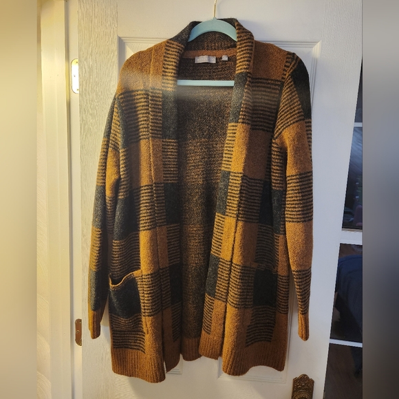 039. The Evolution by Cyrus Miley Two Pocket Cardigan - Picture 5 of 8